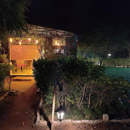 Pench Tiger Trails Resort Khawasa Ngoại thất bức ảnh